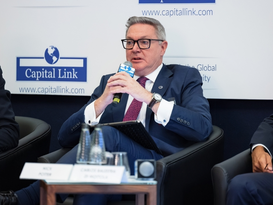 Nick shares AET's perspective at Capital Link Shipping & Marine Services Forum-02